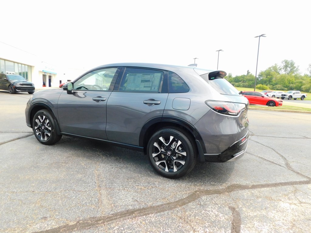 2026 Honda HR-V EX-L photo 4