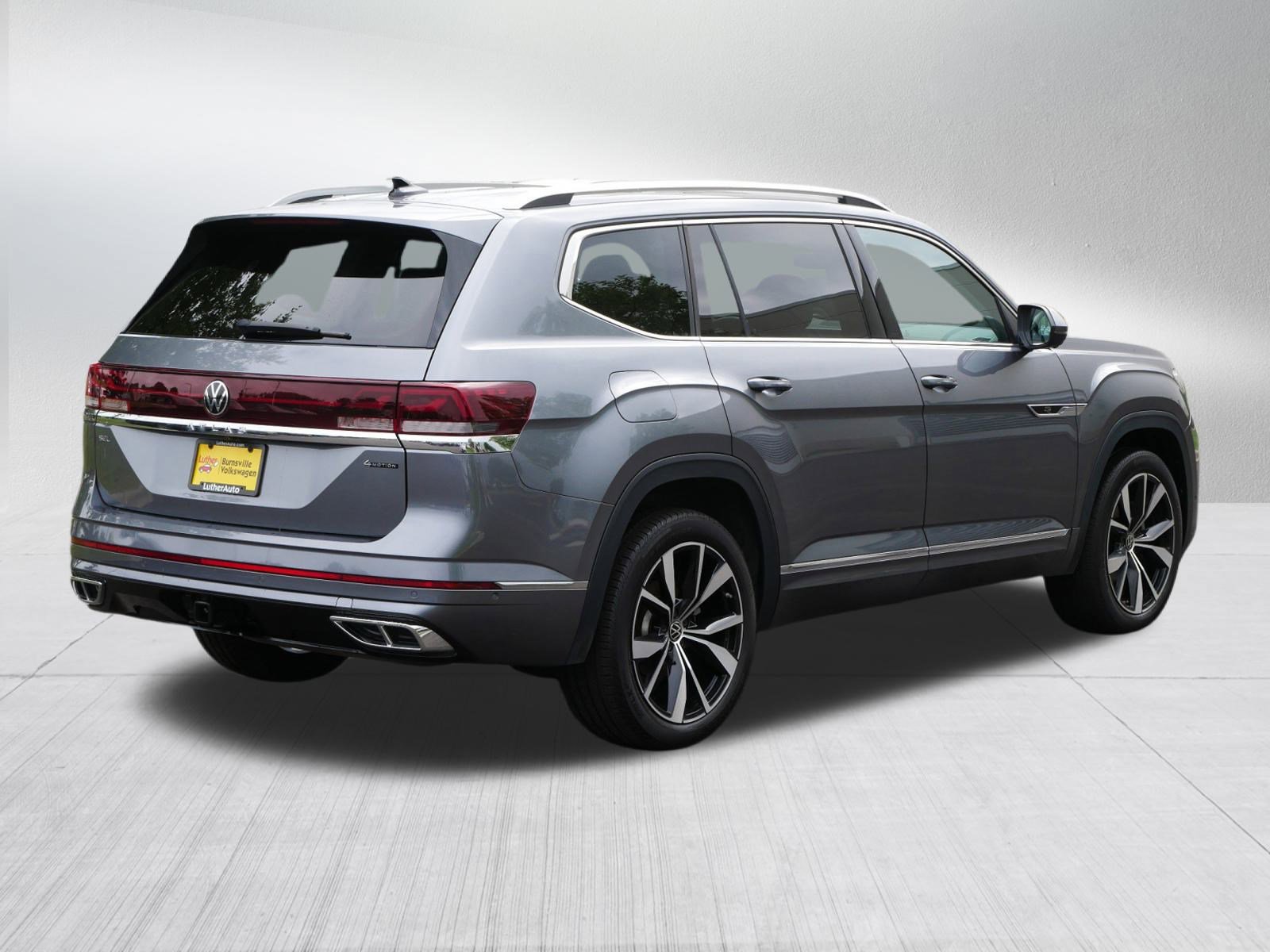 2025 Volkswagen Atlas SEL Premium R-Line photo 7