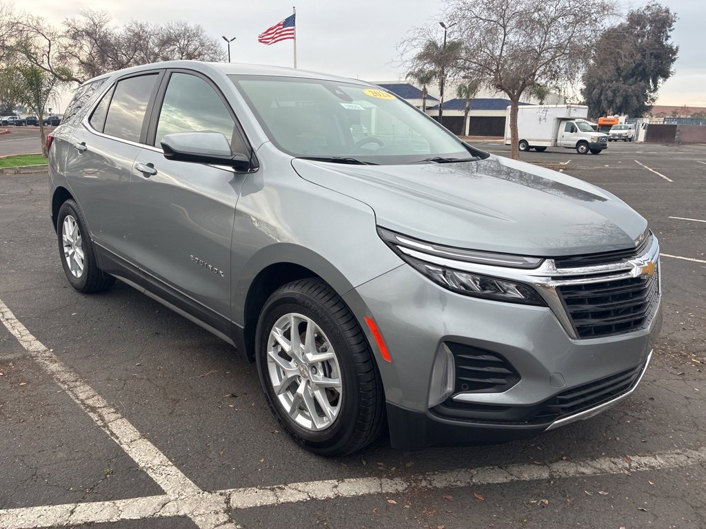 2024 Chevrolet Equinox LT's photo