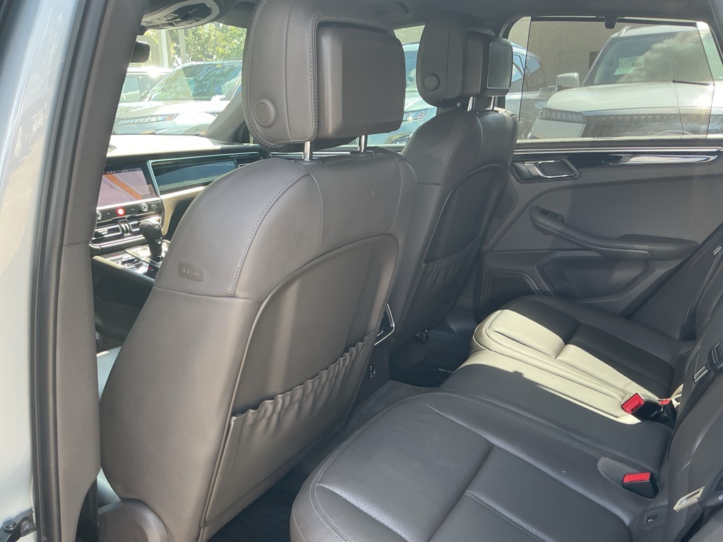 2024 Porsche Macan Base photo 28