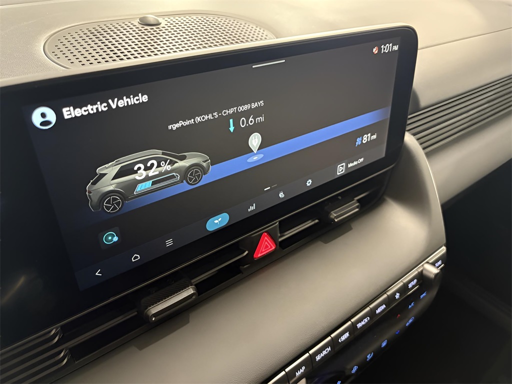 2025 Hyundai Ioniq 5 SEL photo 16