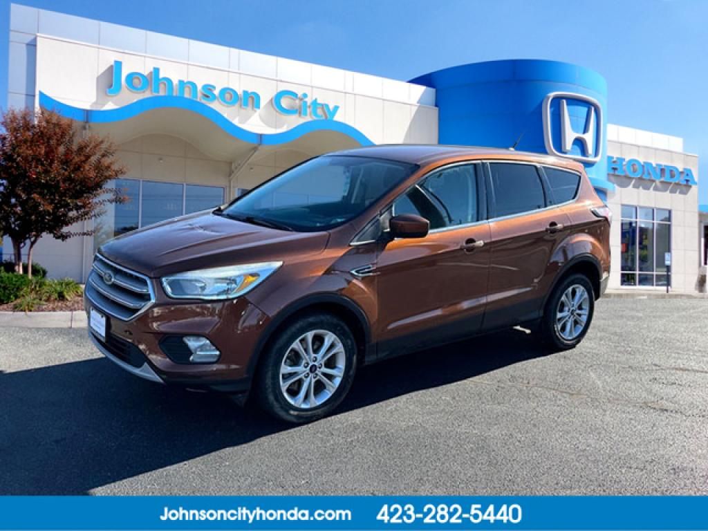 2017 Ford Escape SE's photo