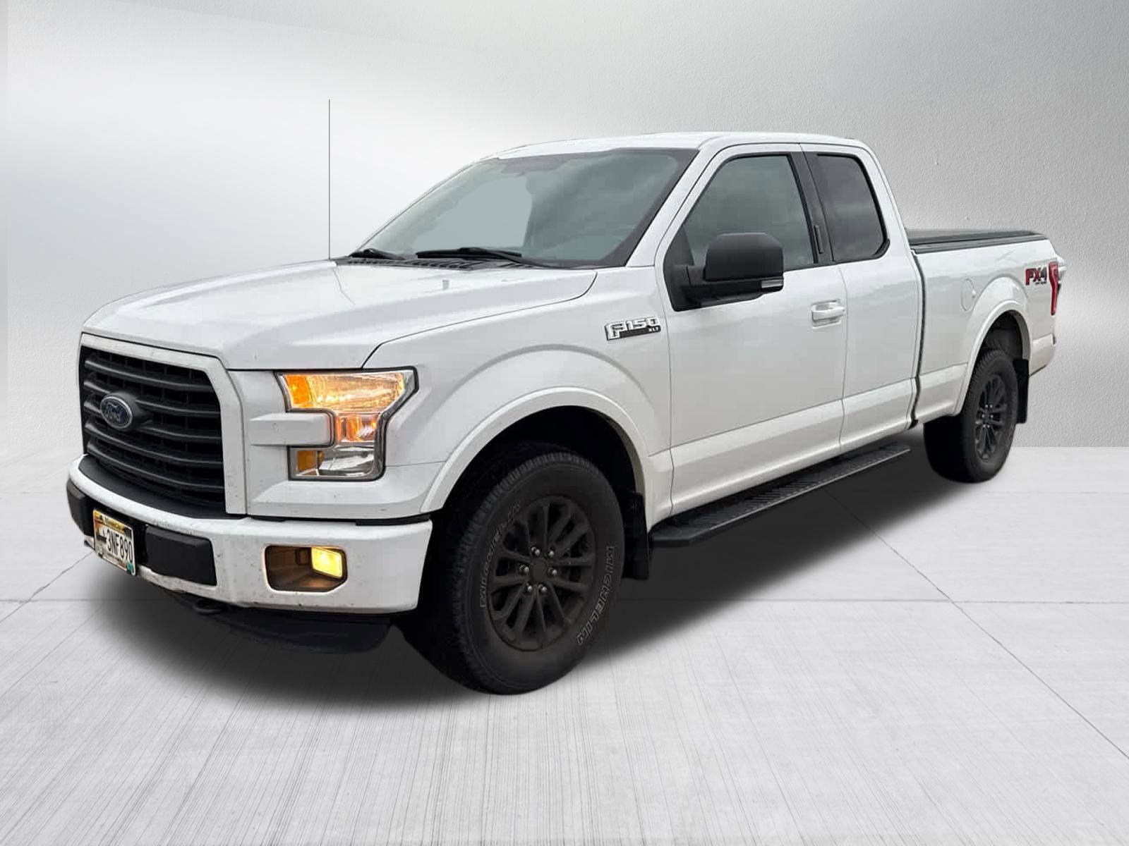 2015 Ford F-150 XLT photo 3