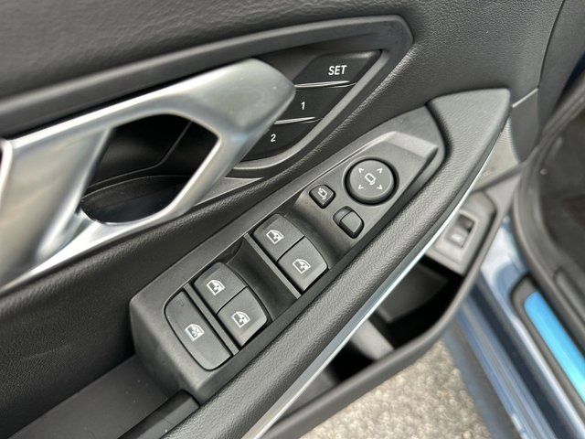 2025 Bmw 330i photo 16