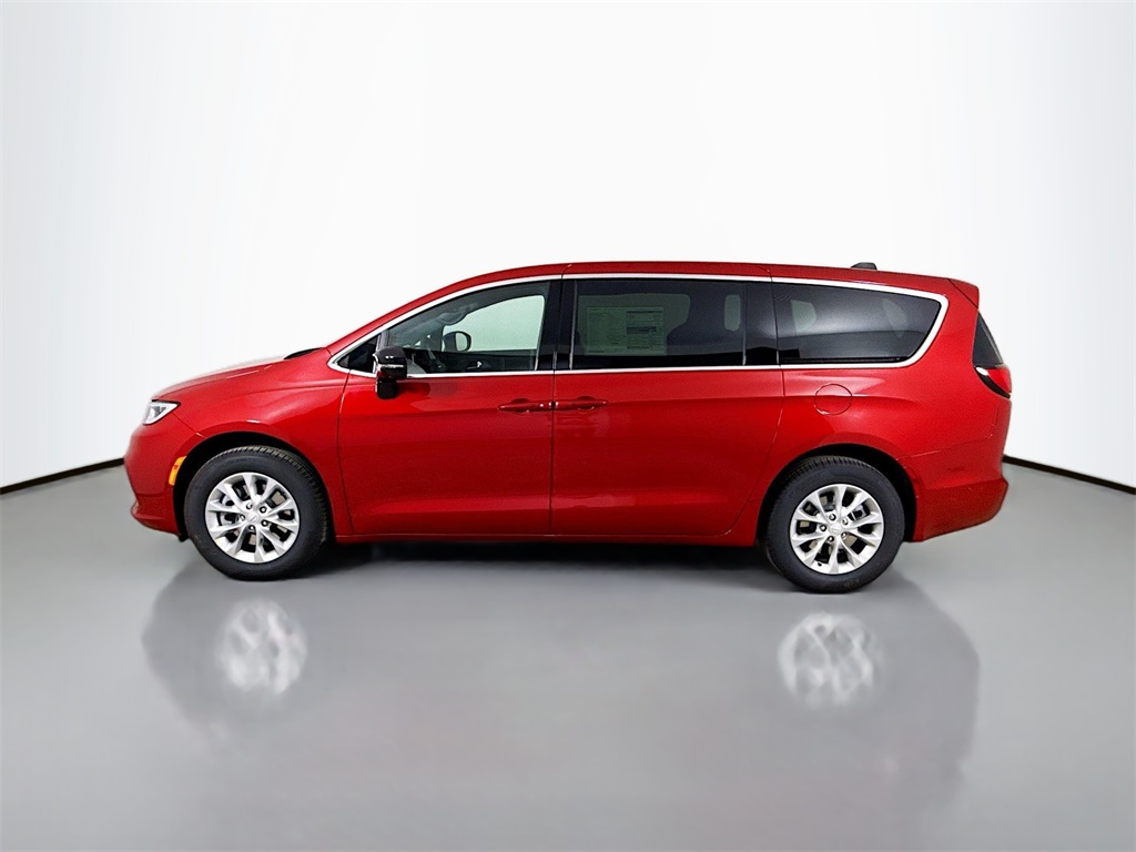 2025 Chrysler Pacifica photo 4