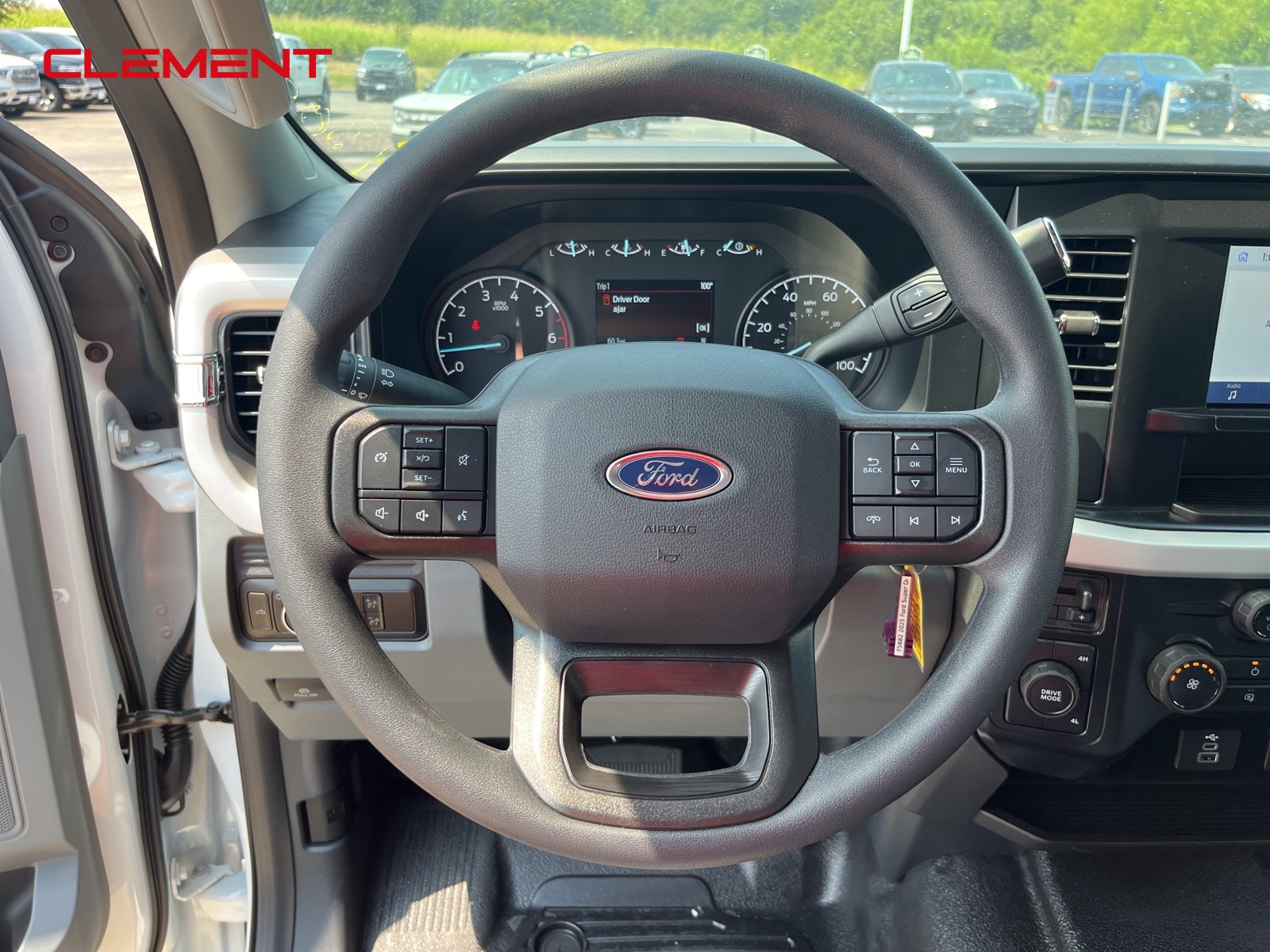 2025 Ford F-250 XL photo 4