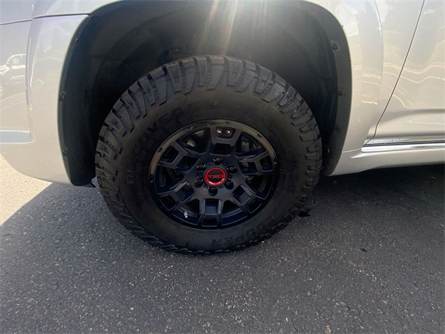 2013 Toyota 4Runner SR5 4WD photo 2