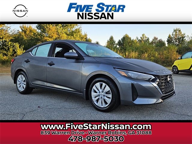 2025 Nissan Sentra S's photo