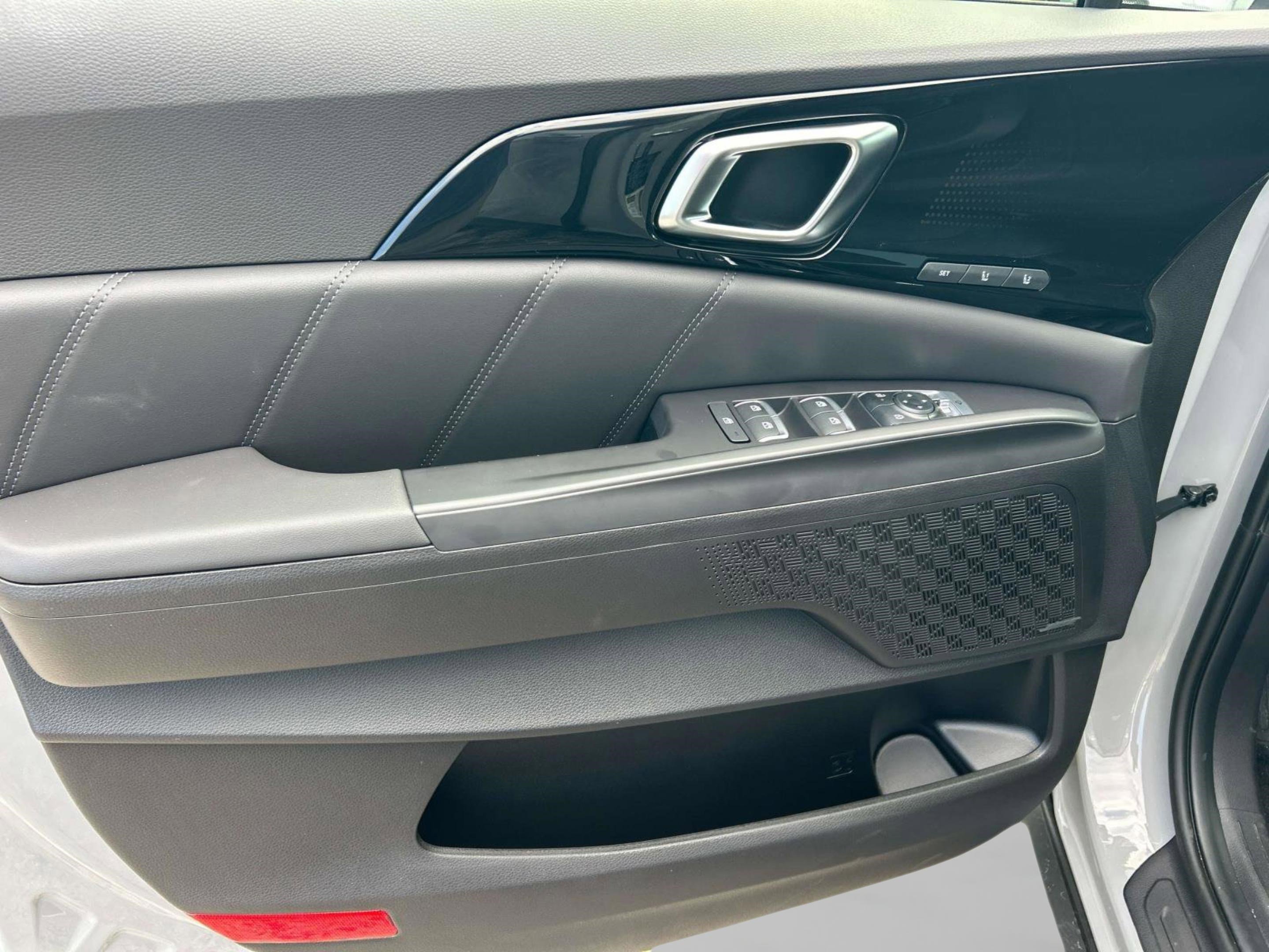 2026 Kia Carnival SX Prestige photo 27