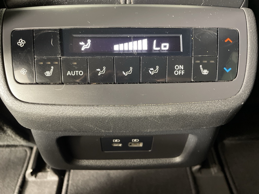 2022 Nissan Pathfinder SL photo 31