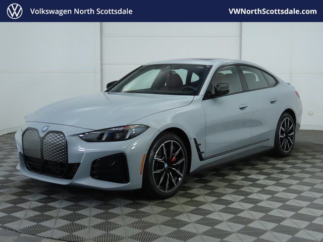 2025 BMW i4 40's photo