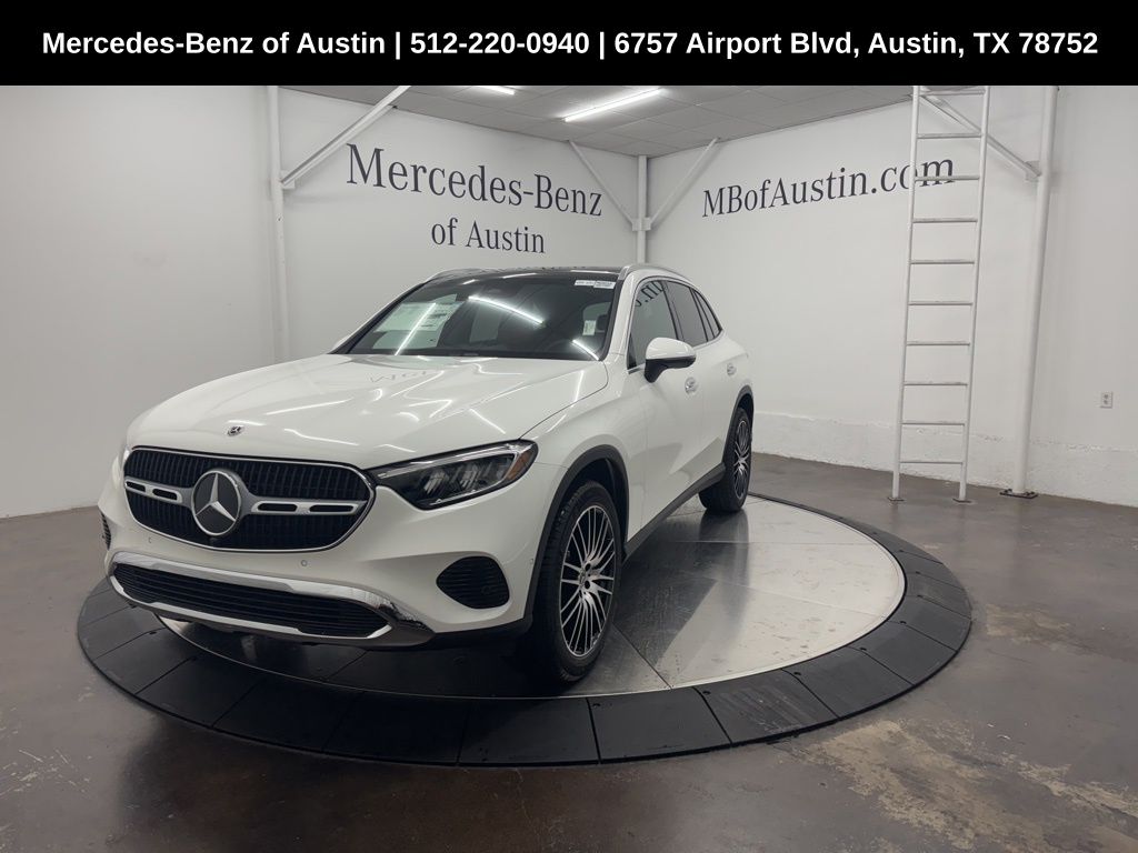 2026 Mercedes Benz GLC 300 photo 3