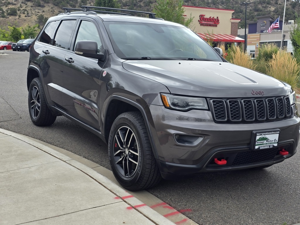 2018 Jeep Grand Cherokee Trailhawk photo 3