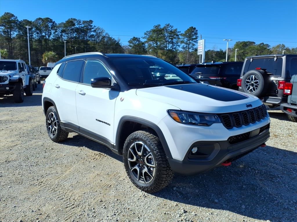 2026 Jeep Compass Trailhawk's photo