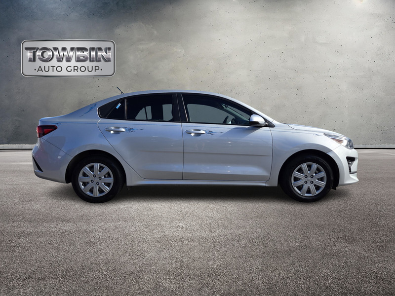 2022 Kia Rio S photo 3