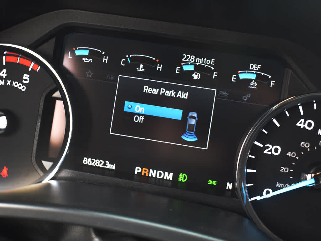 2022 Ford F-350 Lariat photo 7