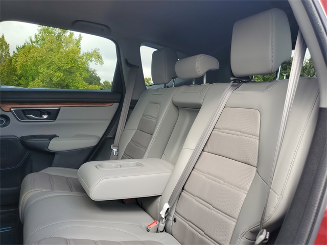 2022 Honda CR-V Hybrid Touring photo 6