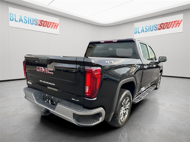2022 Gmc Sierra 1500 SLT photo 2