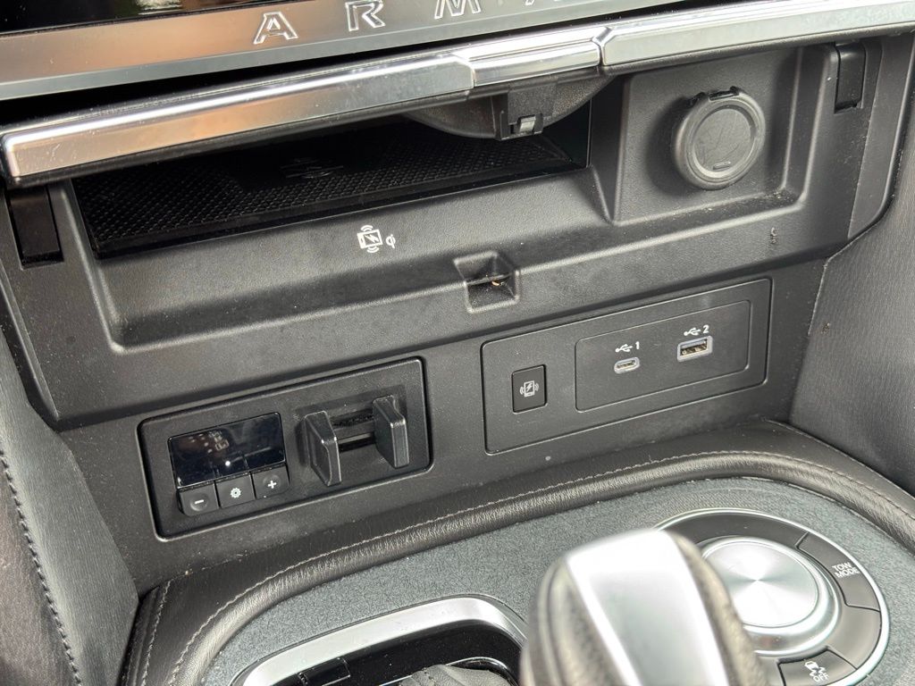 2023 Nissan Armada SL photo 33