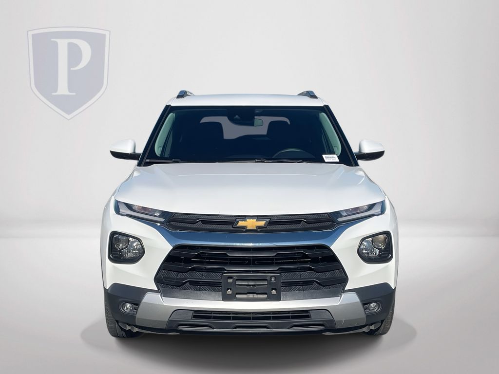 2023 Chevrolet Trailblazer LT photo 2