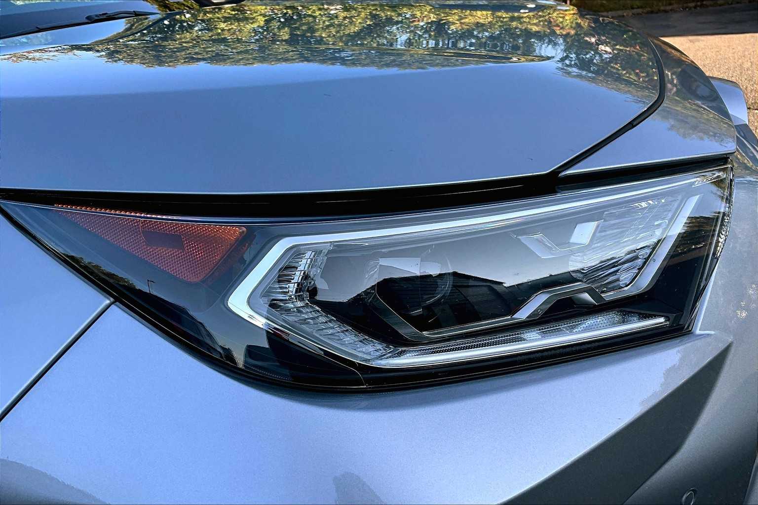 2021 Toyota RAV4 Hybrid XSE photo 25