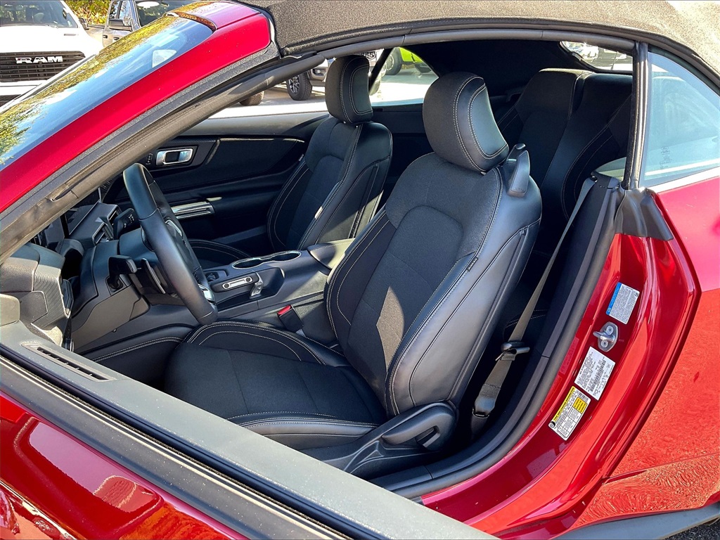 2024 Ford Mustang EcoBoost photo 9