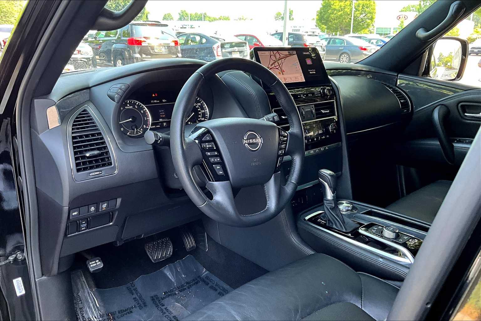 2023 Nissan Armada SL photo 7