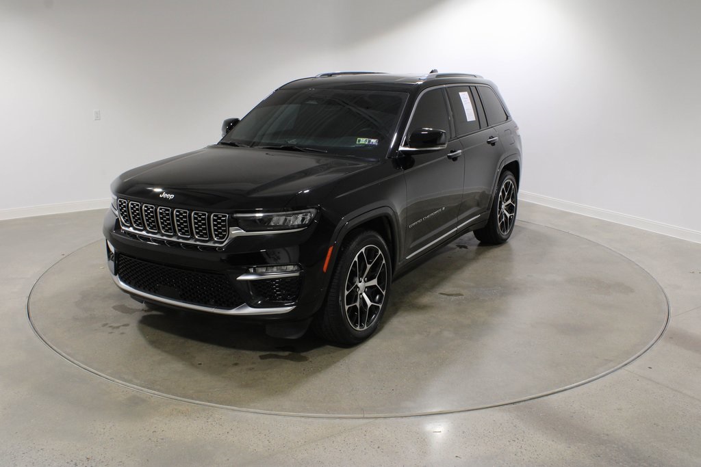2023 Jeep Grand Cherokee Summit Reserve's photo