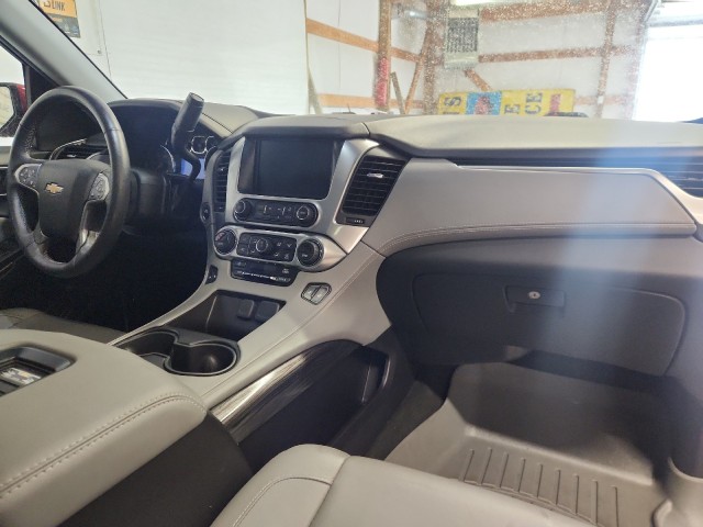 2017 Chevrolet Tahoe LT photo 10