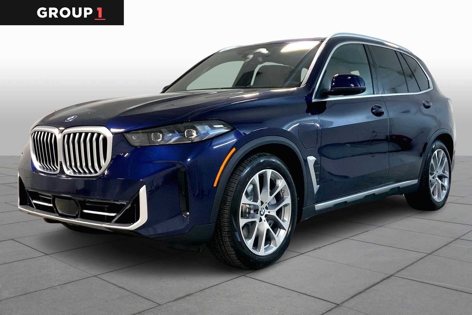 2026 BMW X5 50e's photo