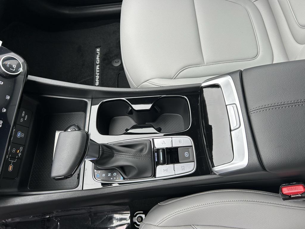 2026 Hyundai Santa Cruz SEL photo 18