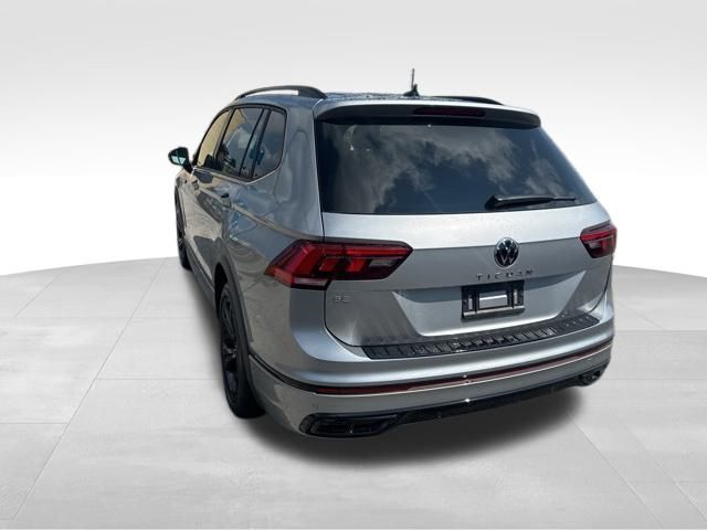 2024 Volkswagen Tiguan SE R-Line Black photo 3
