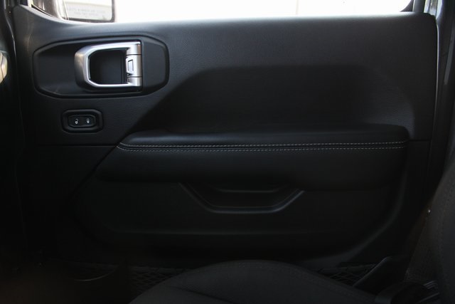 2020 Jeep Wrangler Unlimited Sahara photo 29