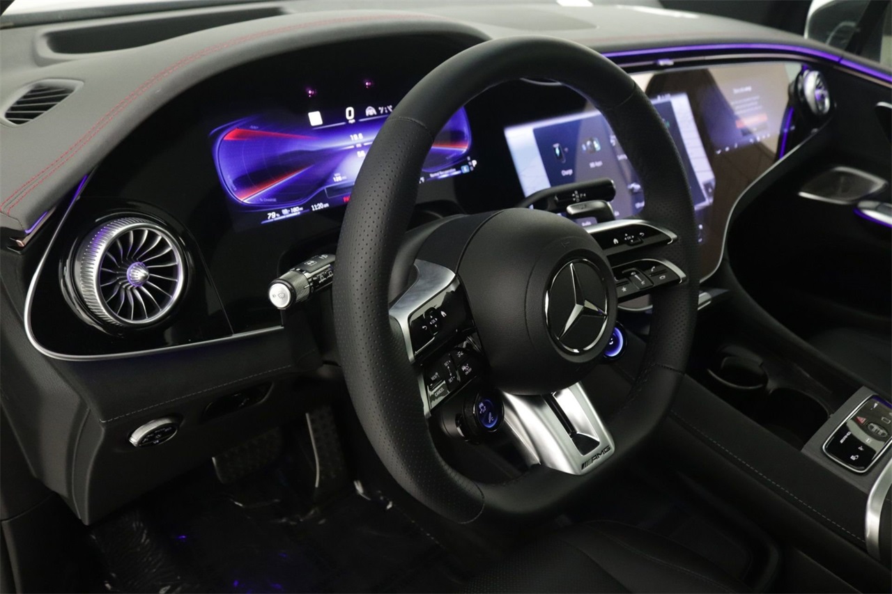 2025 Mercedes Benz EQE SUV AMG photo 4