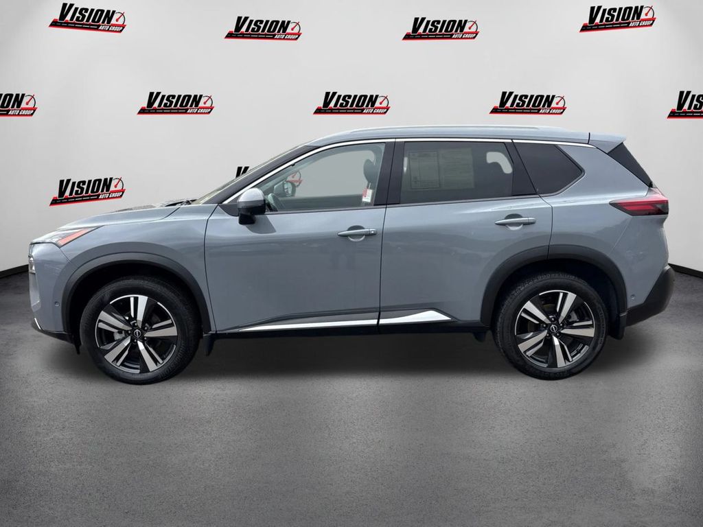 2023 Nissan Rogue SL photo 8