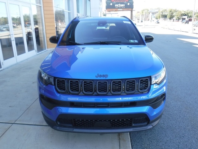 2026 Jeep Compass Latitude photo 4