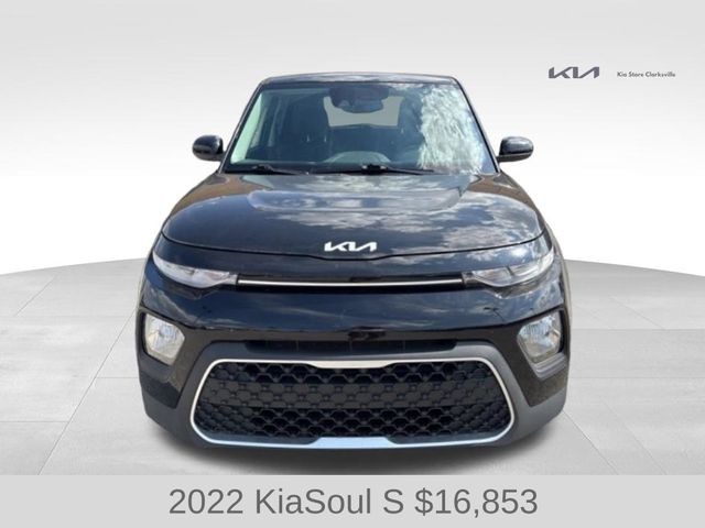 2022 Kia Soul S photo 2