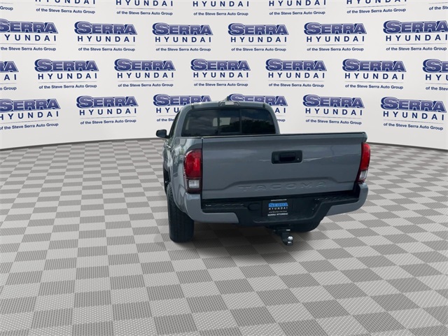 2021 Toyota Tacoma SR5 photo 8