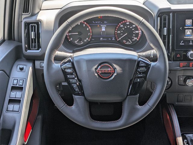 2025 Nissan Frontier Crew Cab PRO-4X photo 10