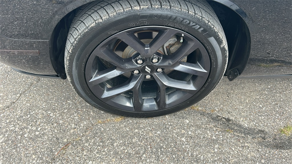 2019 Dodge Challenger SXT photo 8