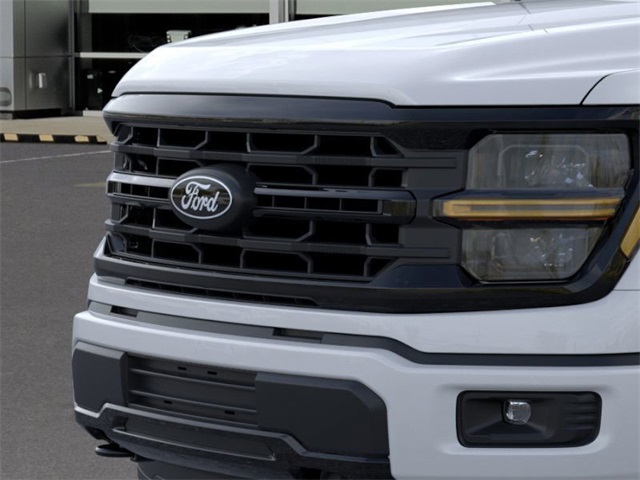 2025 Ford F-150 XLT photo 17