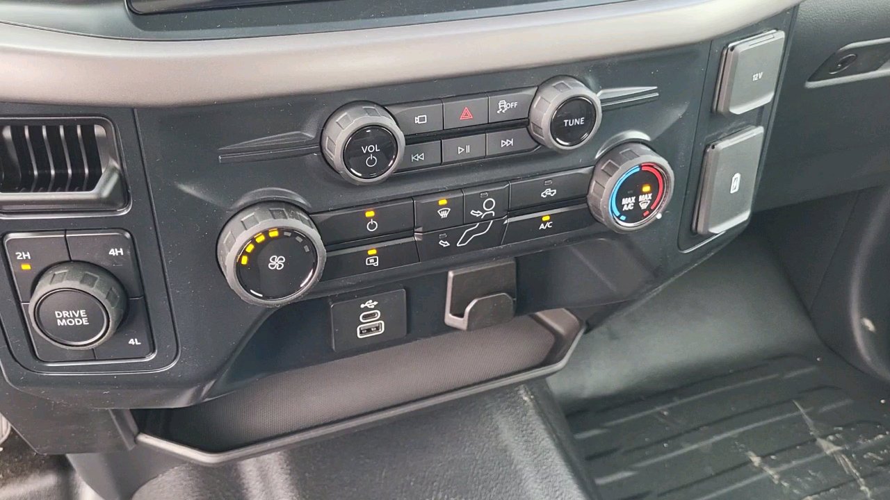 2025 Ford F-150 XL photo 15
