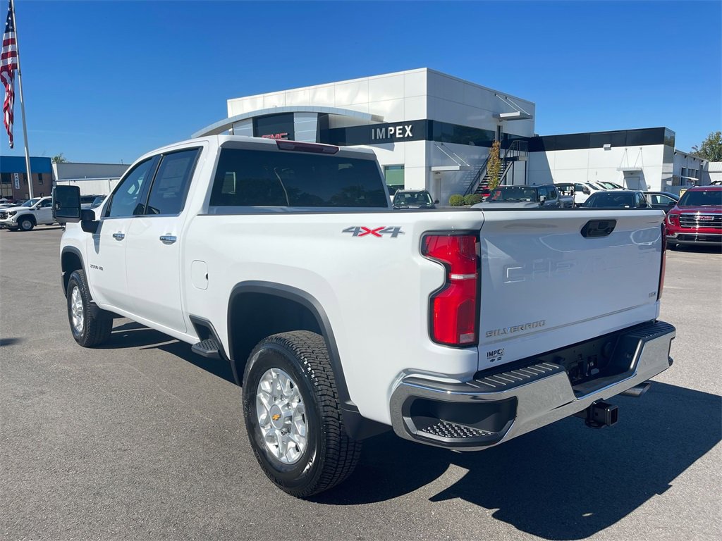 2026 Chevrolet Silverado 2500HD LTZ photo 2