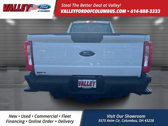 2025 Ford F-250 photo 4