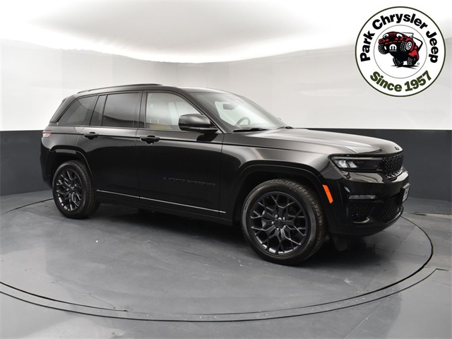 2025 Jeep Grand Cherokee Summit Reserve's photo