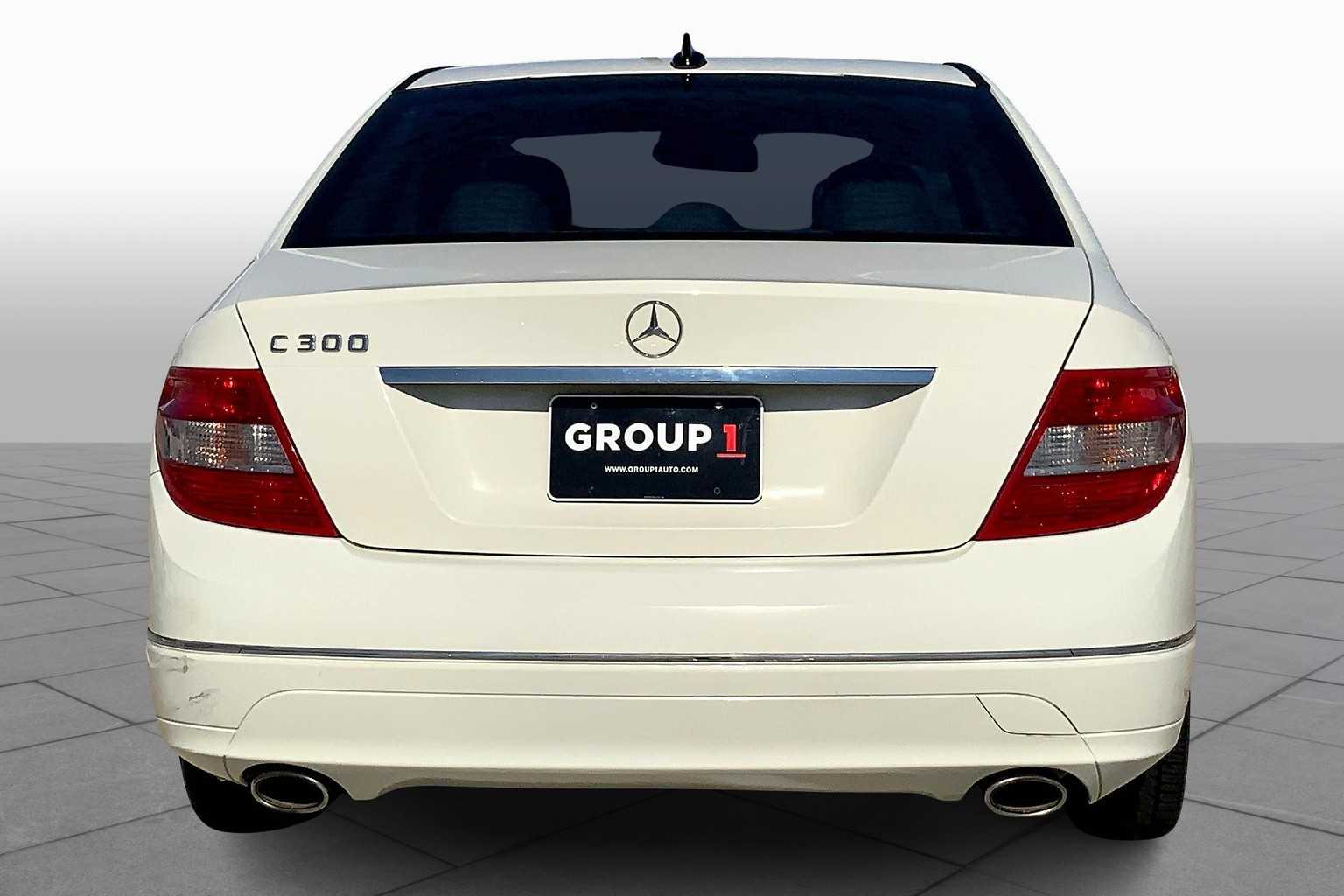 2009 Mercedes Benz C Sport photo 4