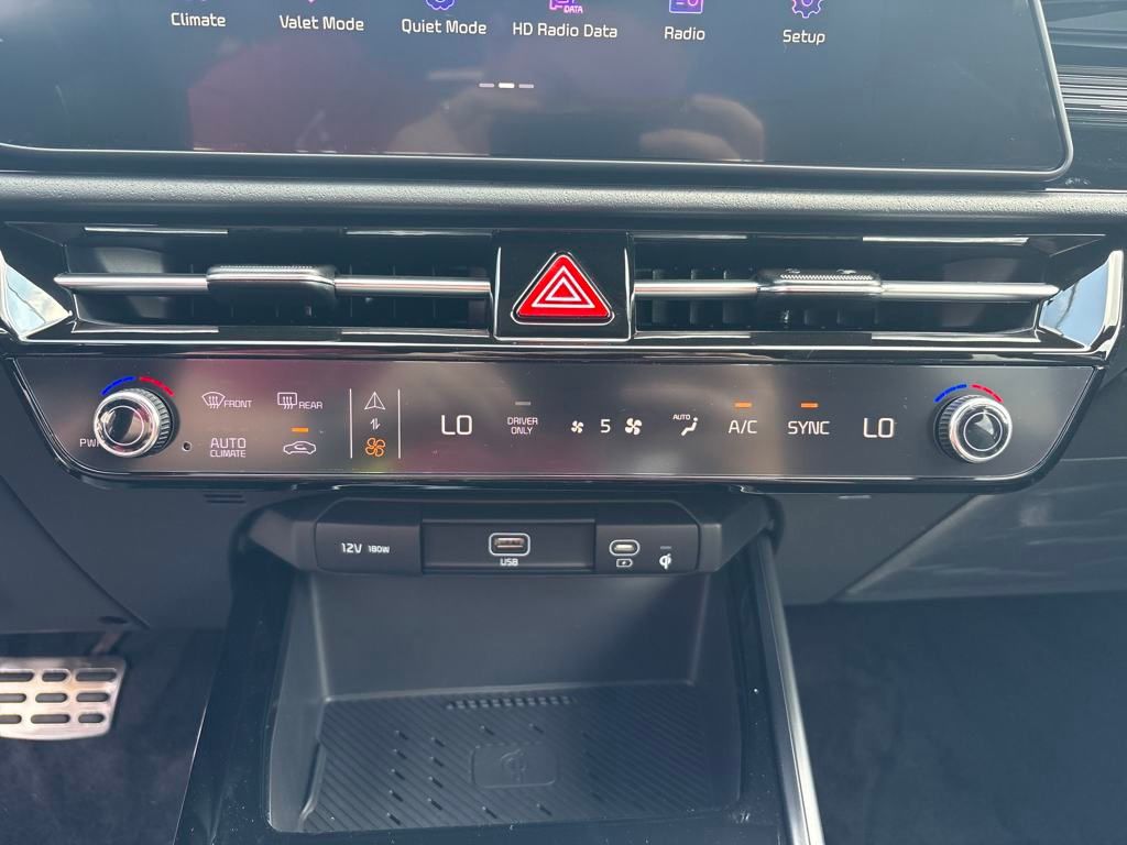 2025 Kia Niro EX Touring photo 18