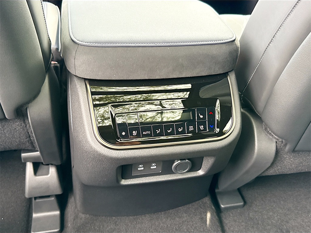 2026 Infiniti QX80 Sensory photo 27