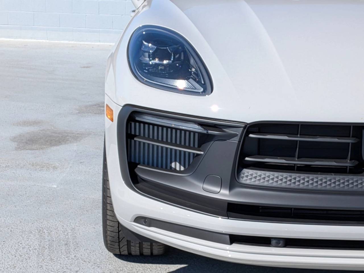 2025 Porsche Macan GTS photo 7