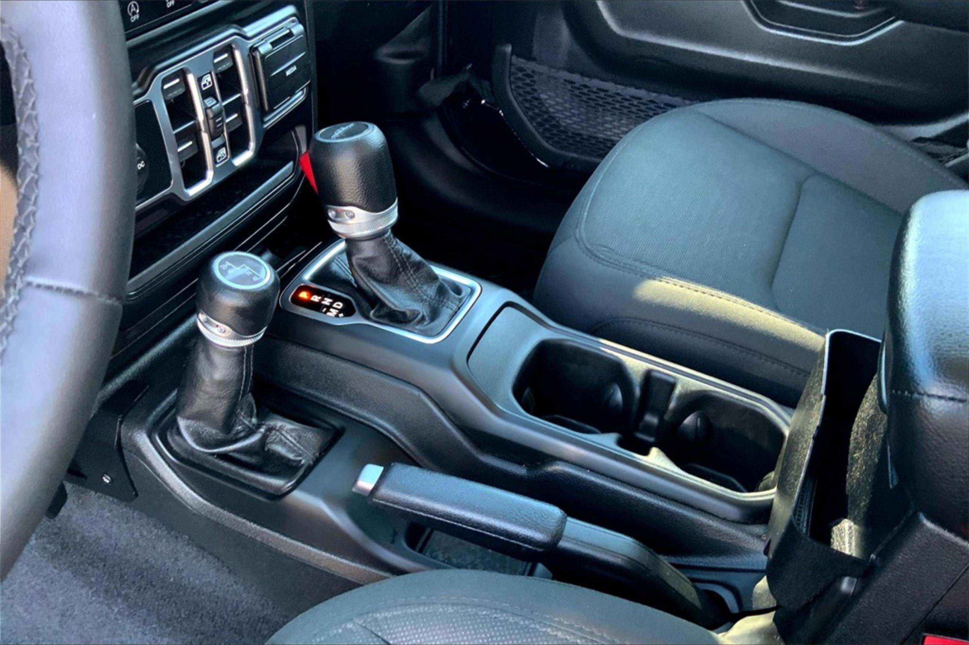 2023 Jeep Gladiator Sport photo 16